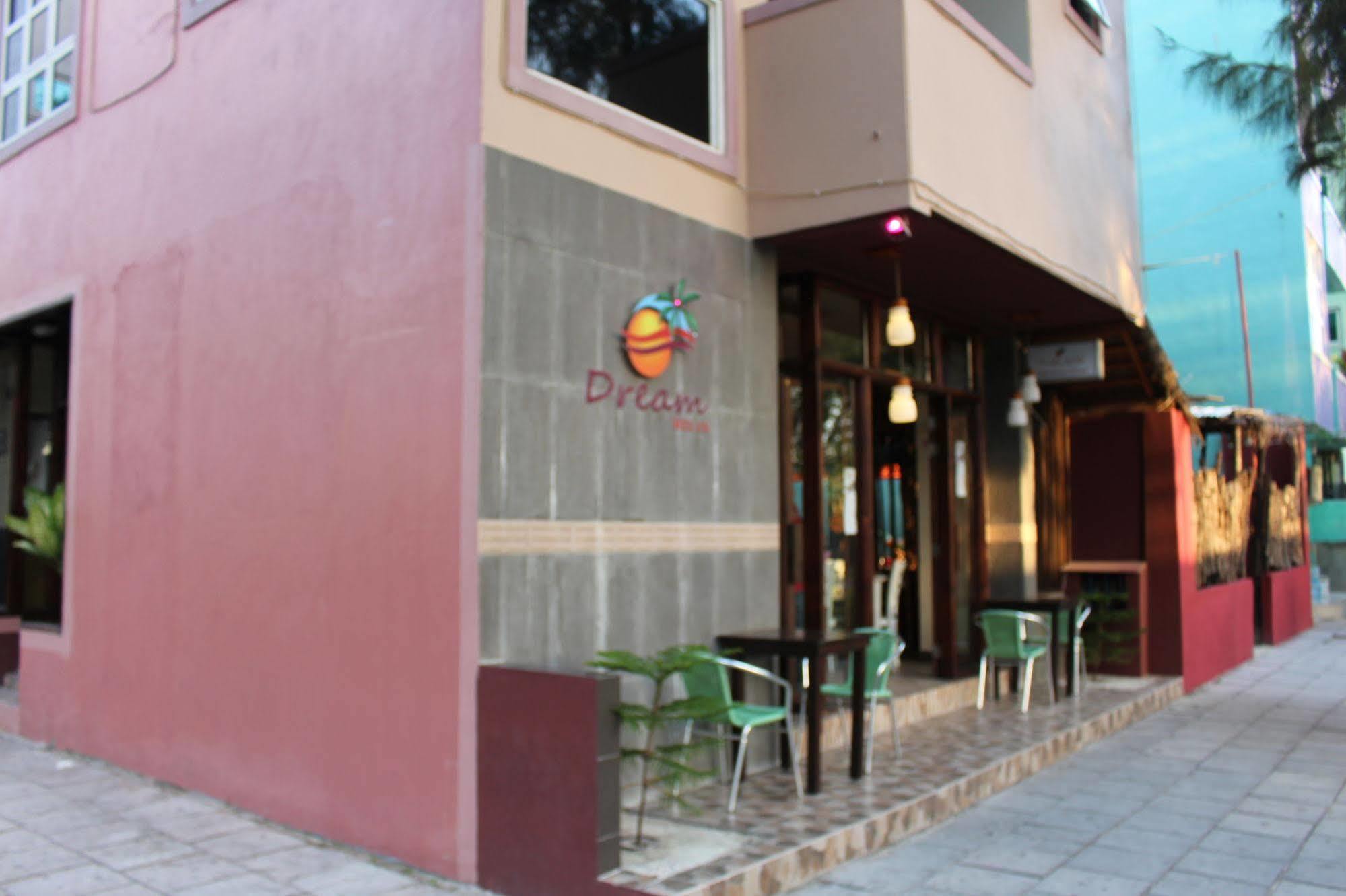 Hotel Dream Relax à Hulhumalé Extérieur photo